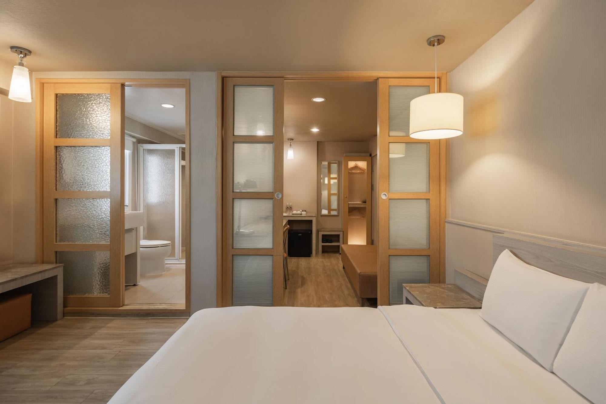 Kindness Hotel - Hanshen Kaohsiung Habitación foto